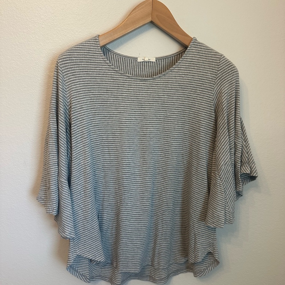 Pleione Gray and White Striped Flutter Sleeve Top